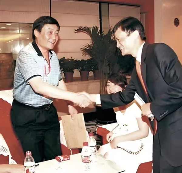 臻富配资 宗婕莉信息被扒！曾是学校排球队主力，不像宗庆后，长得一言难尽