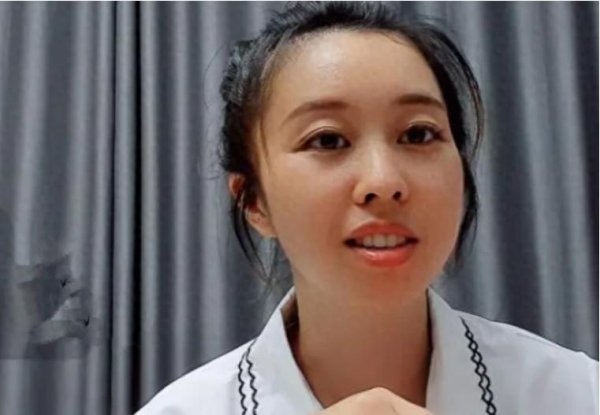 钱盈配 田静与父亲互动，细节暴露内幕，旅游是假象原来另有目的